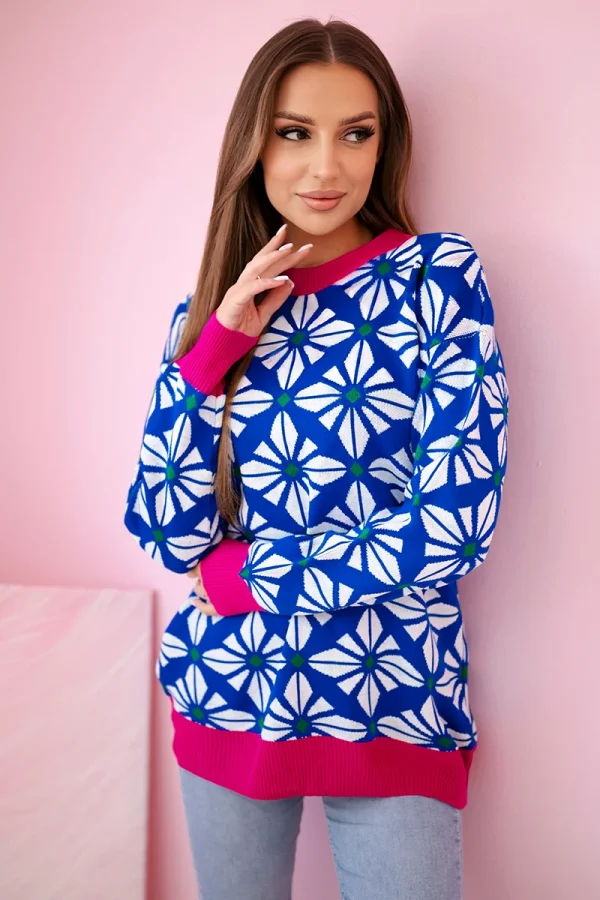 Sweter z geometrycznym motywem chabrowy