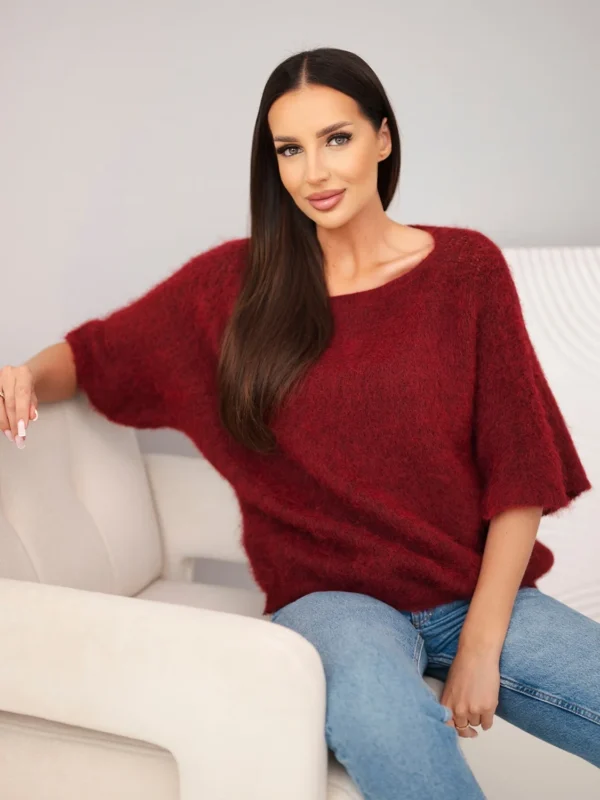 Sweter damski z krótkim rękawem i szerokim dekoltem